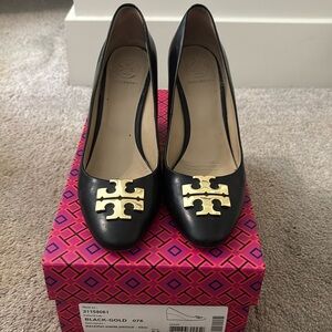 Tory Burch Raleigh Wedge- Black